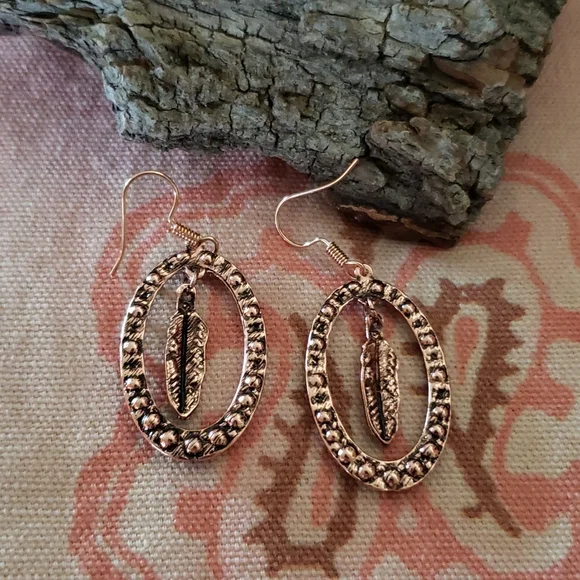 Feather Hoop Earrings. Oval Flower Floral Copper Color Boho Cowgirl Western - Picture 6 of 9